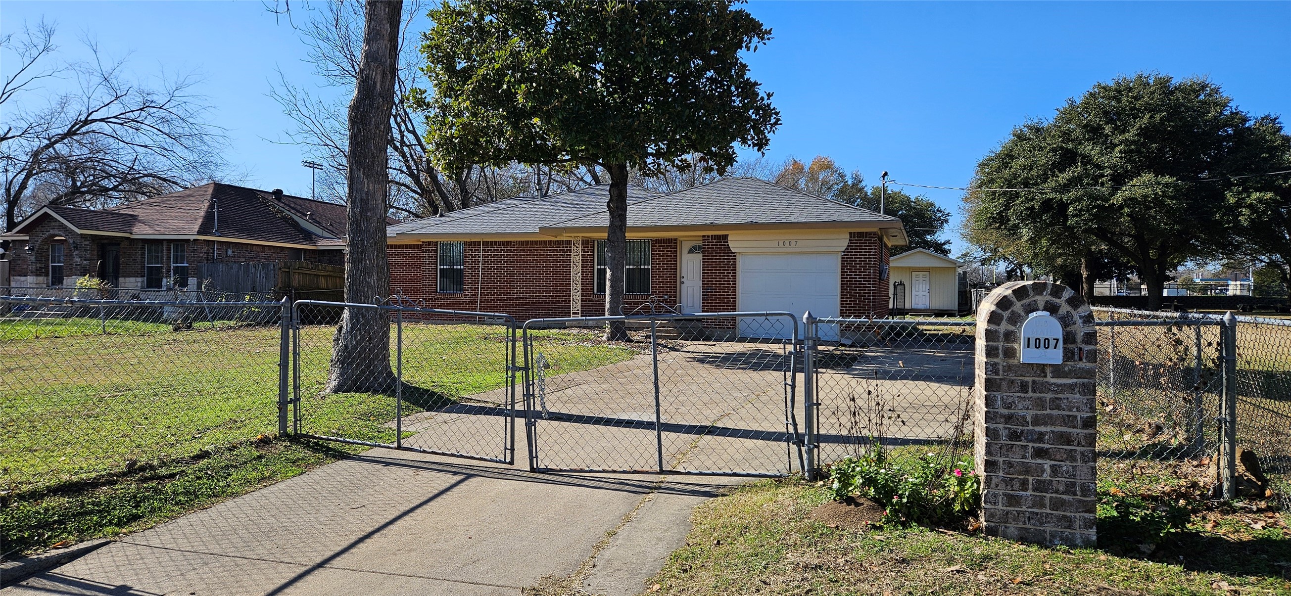 1007 Pleasant Drive Dallas TX 75217