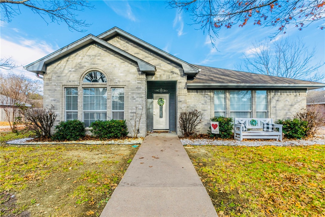 224 Fannin Drive Hewitt TX 76643