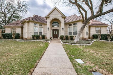 5002 Deerwood Park Drive Arlington TX 76017