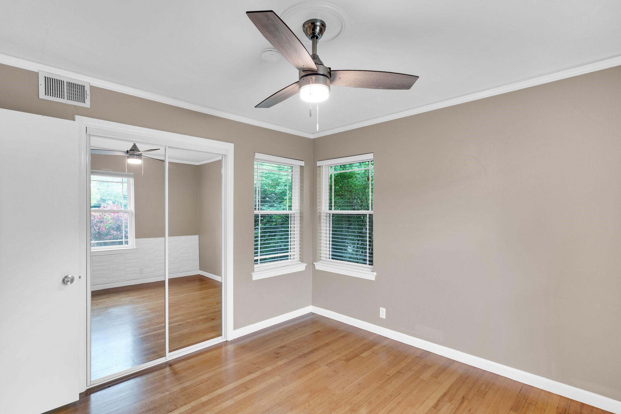 9528 Ash Creek Drive Dallas TX 75228