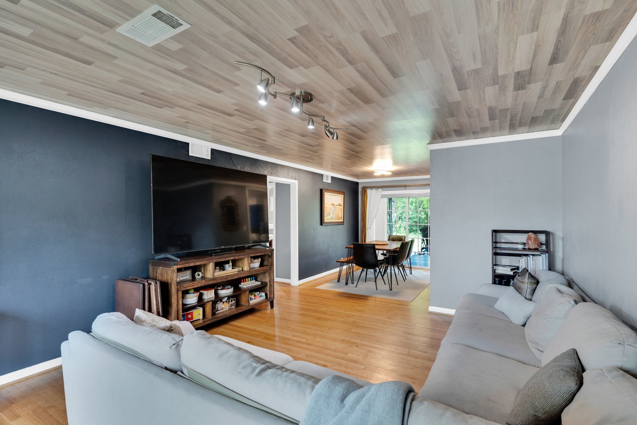 9528 Ash Creek Drive Dallas TX 75228