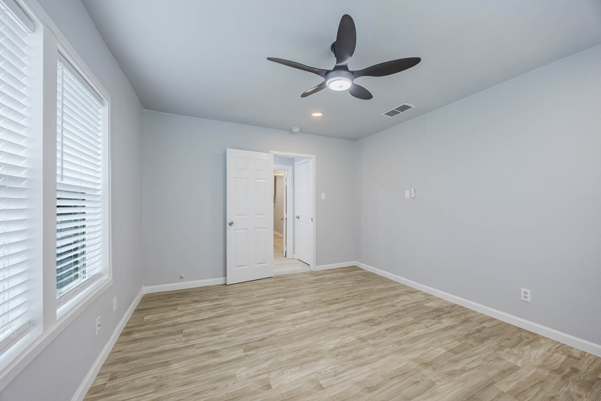 507 Fly Street Seagoville TX 75159