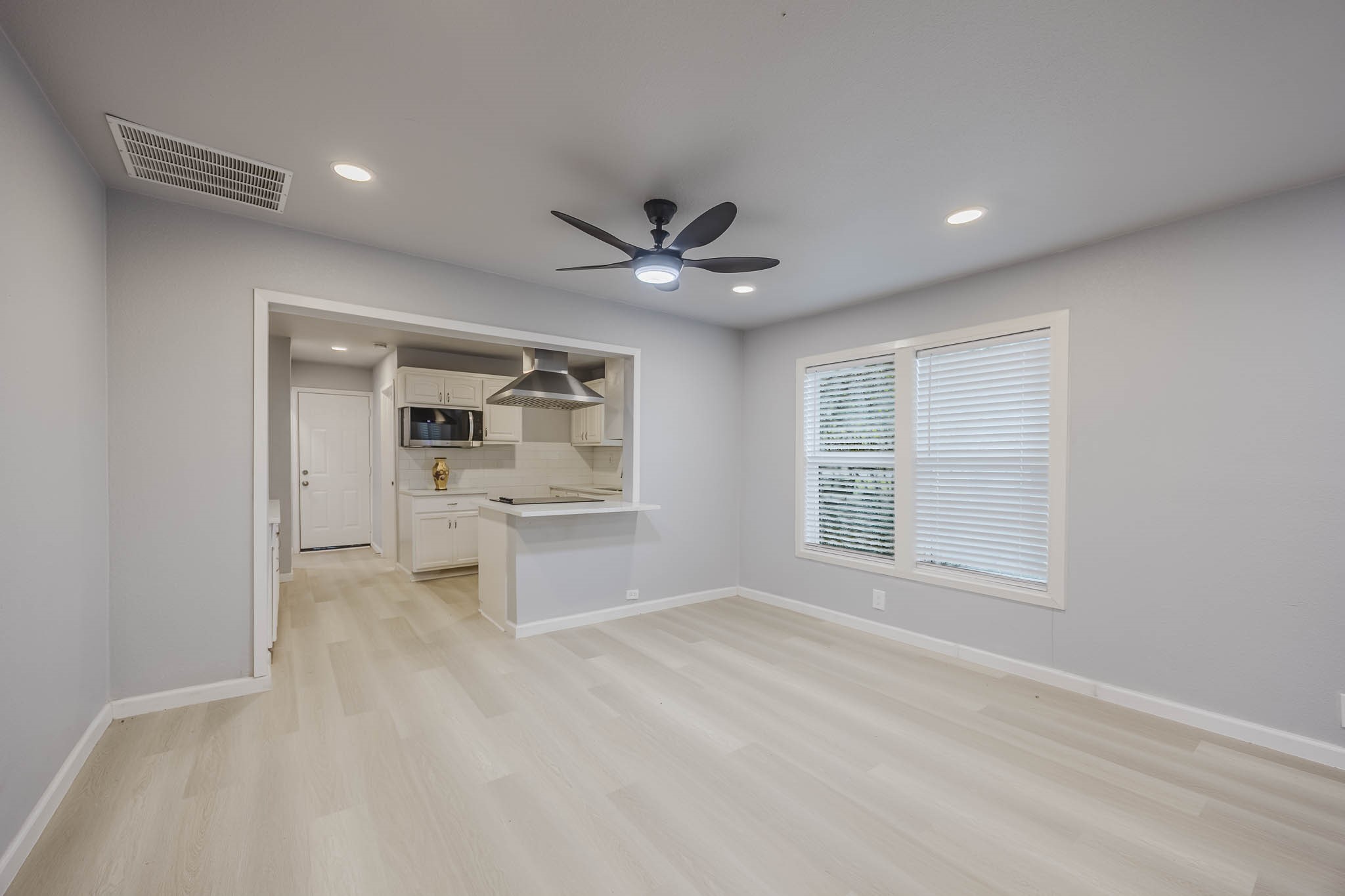 507 Fly Street Seagoville TX 75159