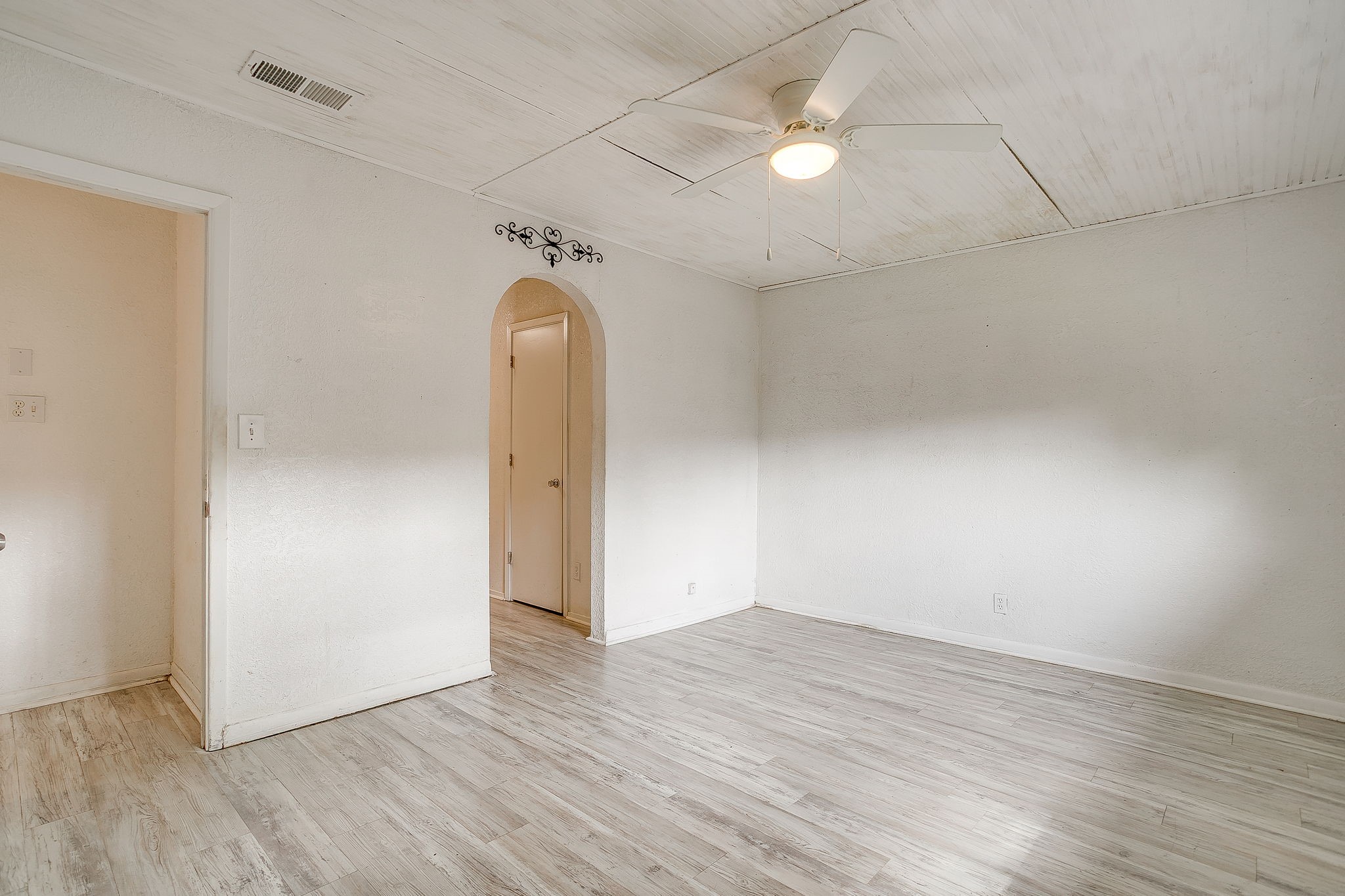 211 Cottonwood Street Weatherford TX 76086