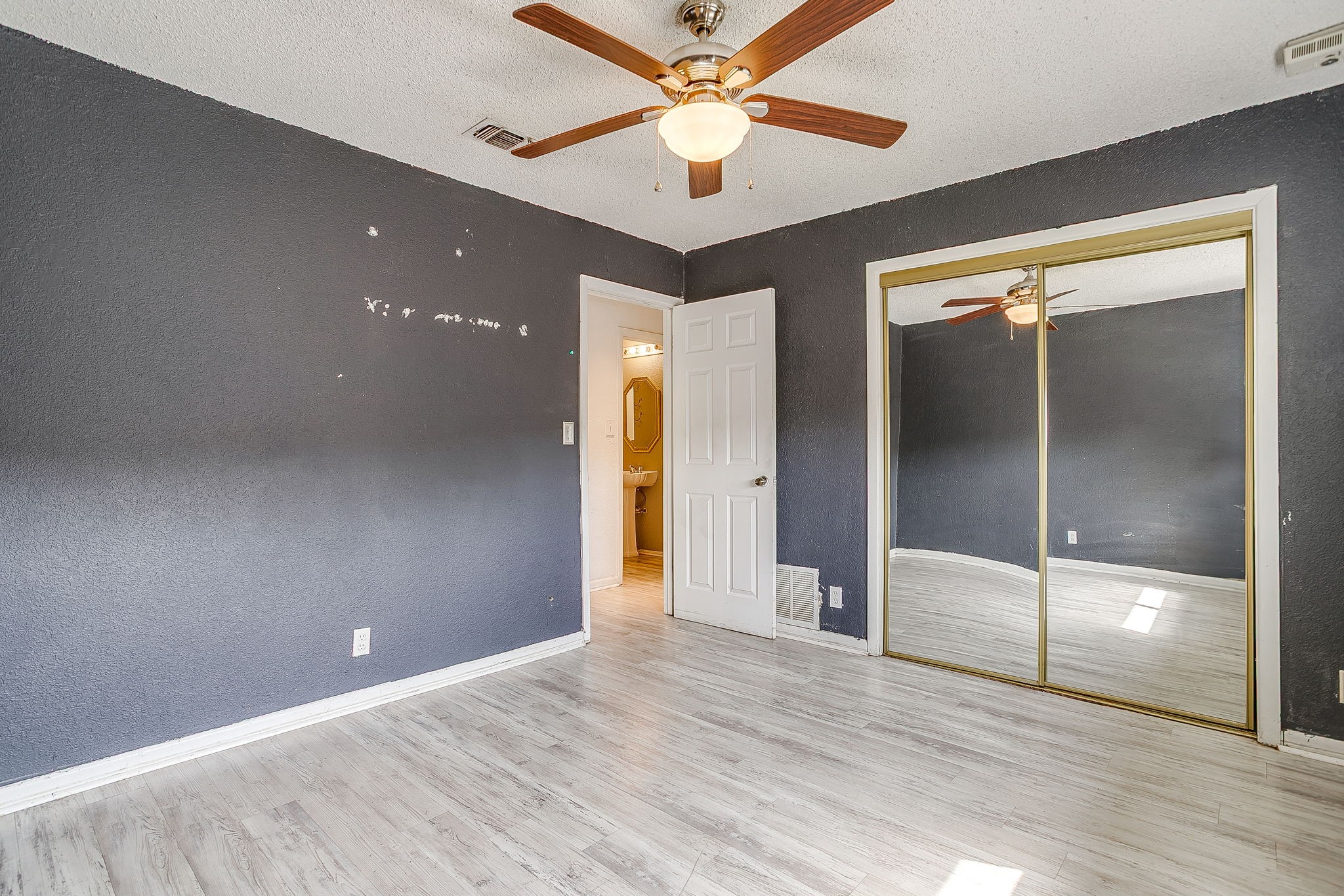 211 Cottonwood Street Weatherford TX 76086