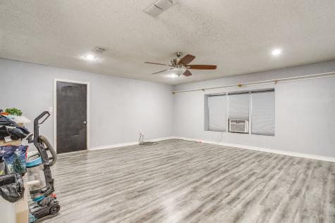 211 Cottonwood Street Weatherford TX 76086