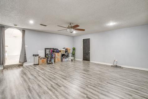 211 Cottonwood Street Weatherford TX 76086