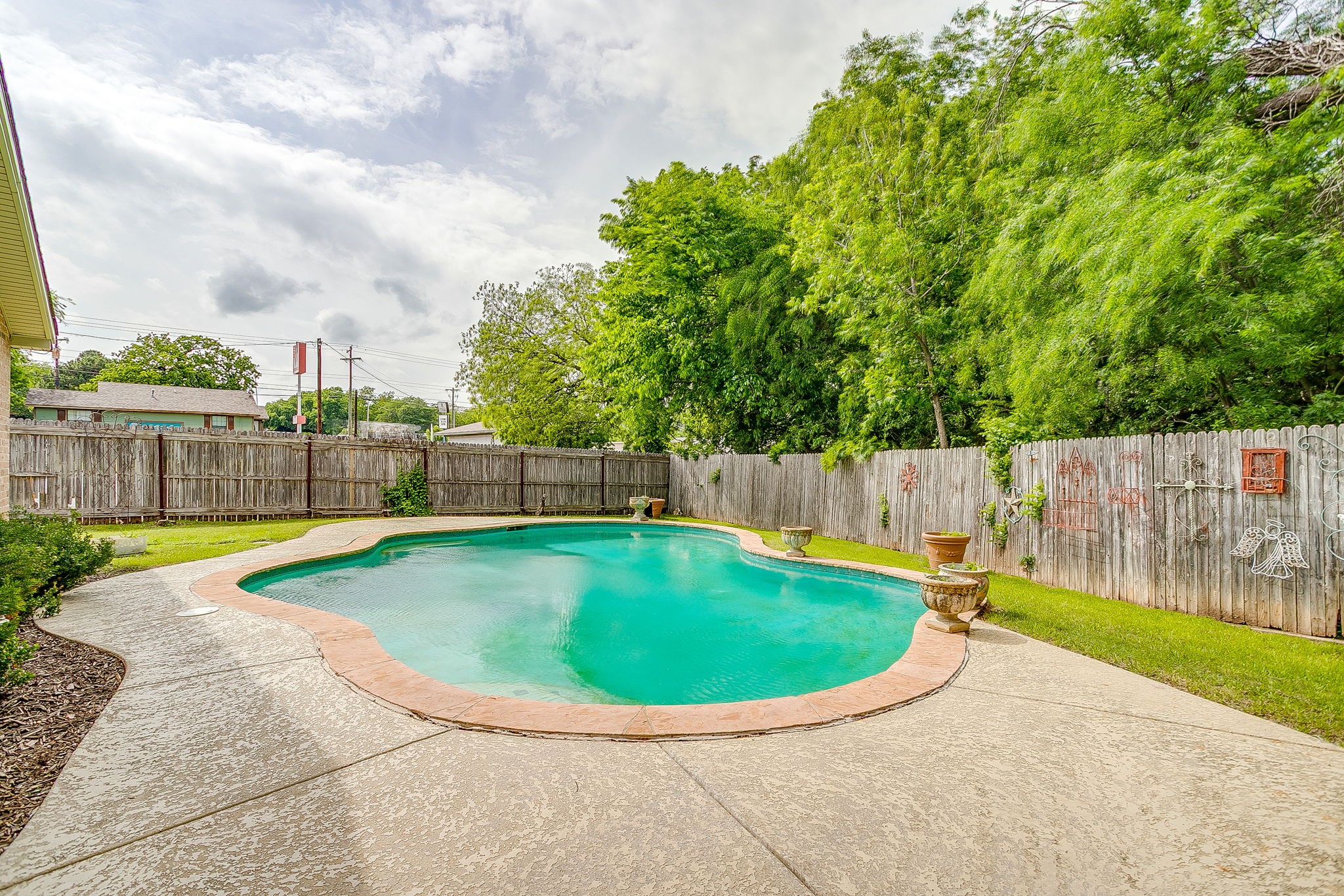 211 Cottonwood Street Weatherford TX 76086