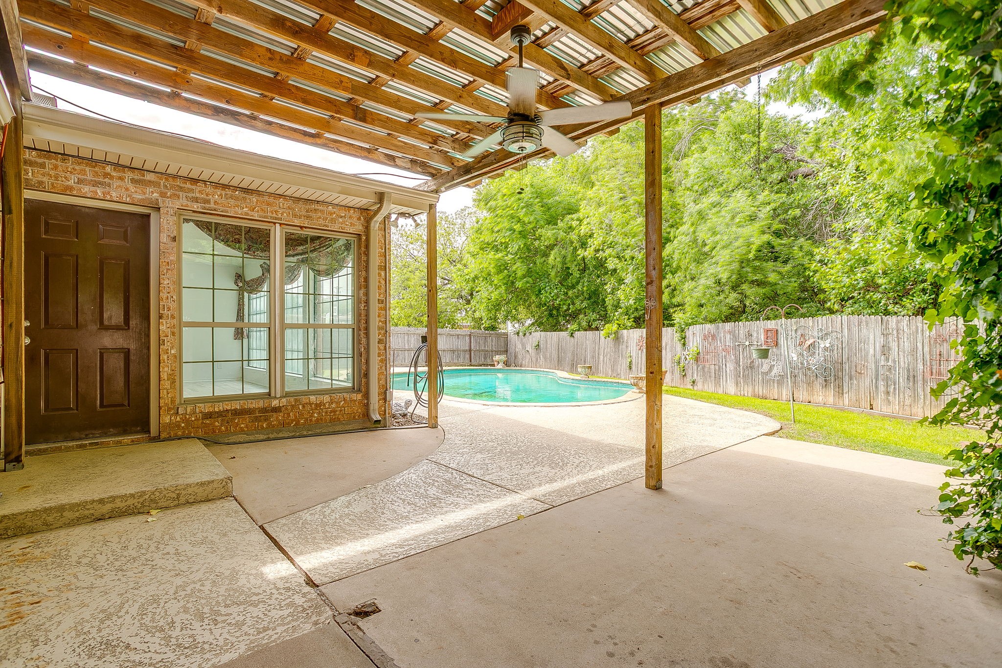211 Cottonwood Street Weatherford TX 76086
