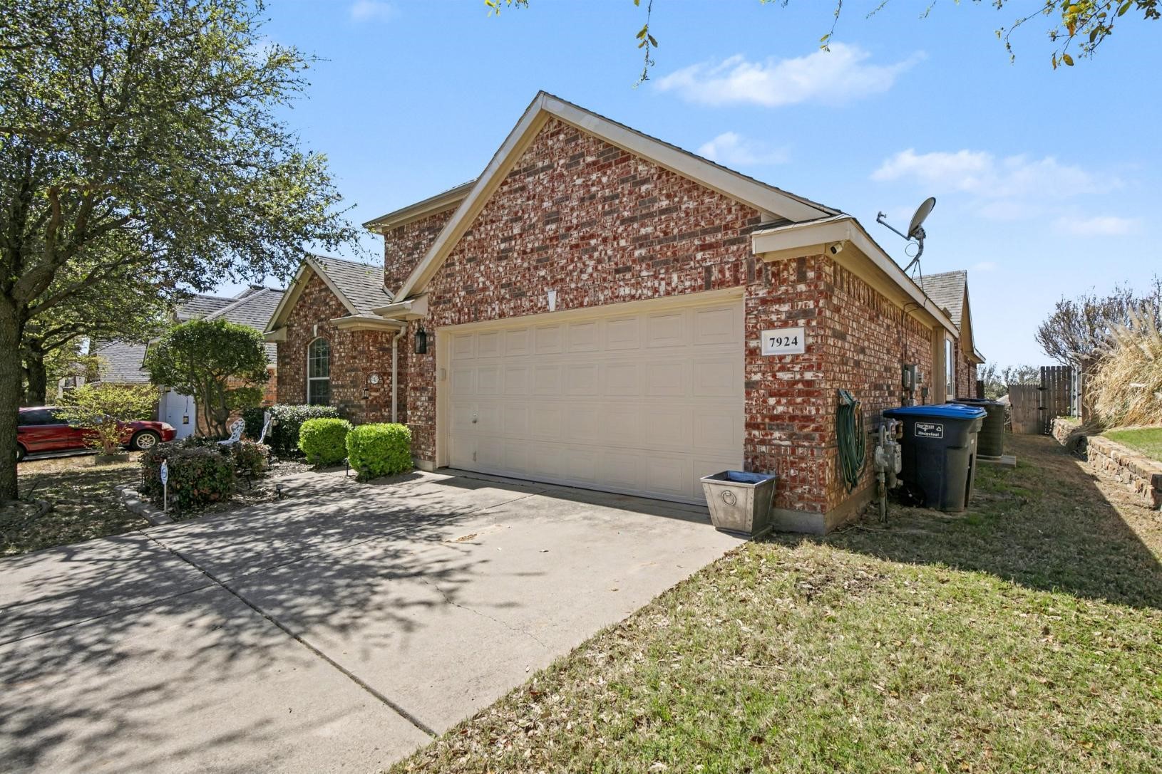 7924 Branch Hollow Trail Fort Worth TX 76123