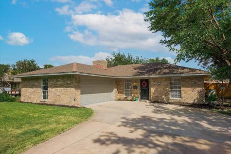 2102 Brentwood Lane Carrollton TX 75006
