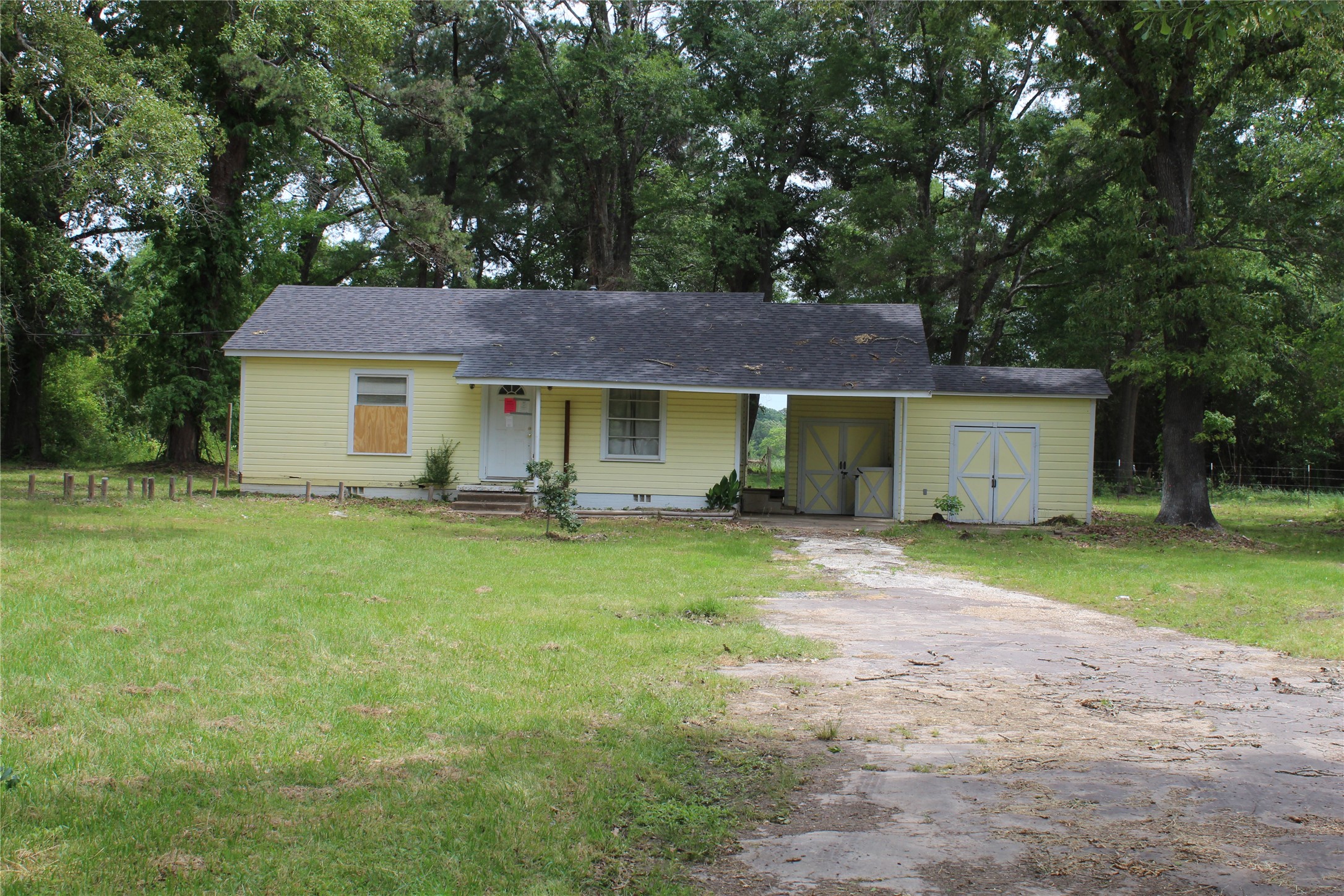 929 Forsythe Street Carthage TX 75633
