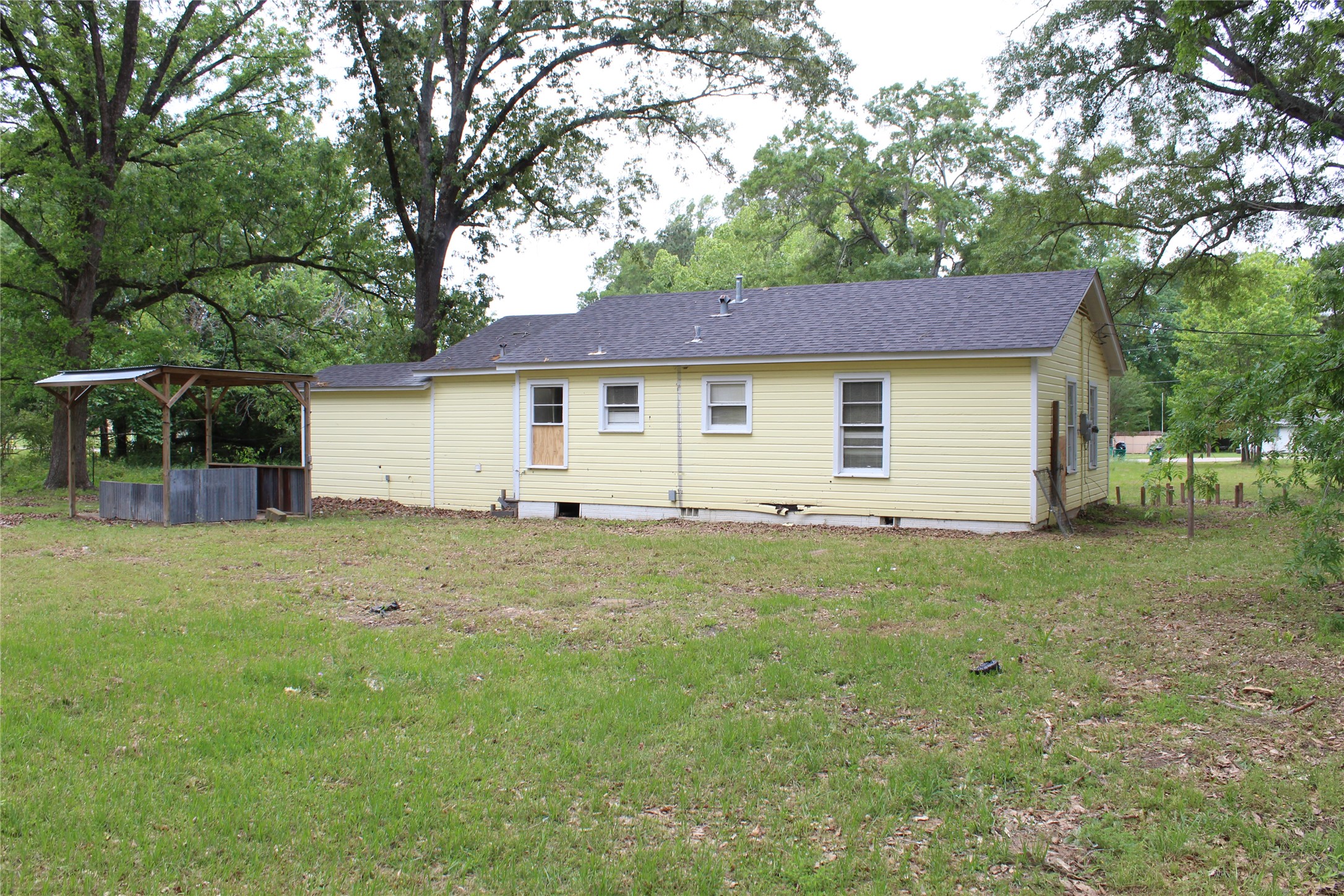 929 Forsythe Street Carthage TX 75633
