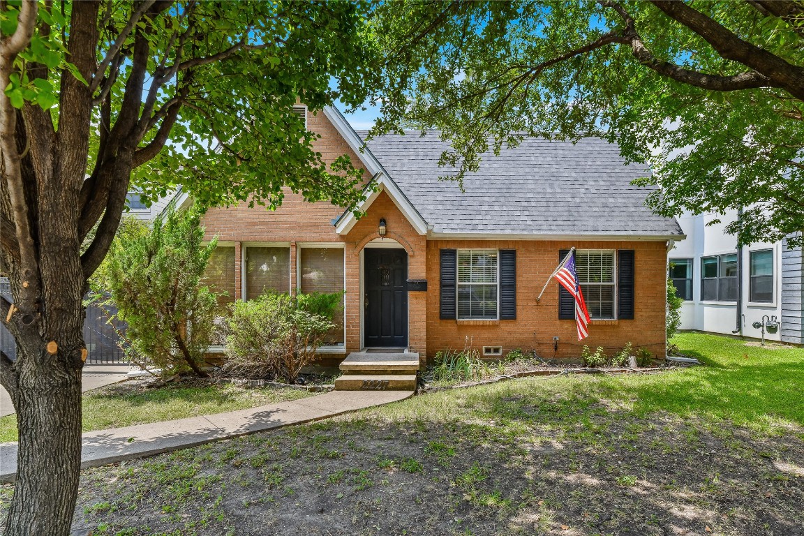 2227 Madera Street Dallas TX 75206