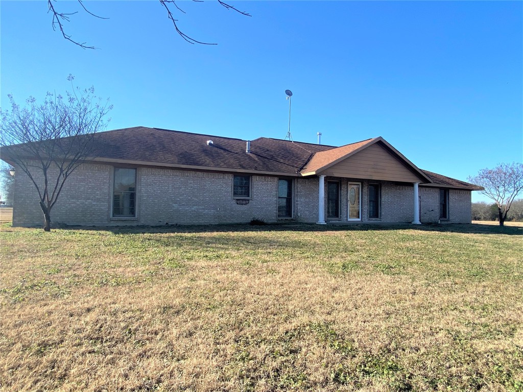 1298 Rs County Road 4310 Point TX 75472
