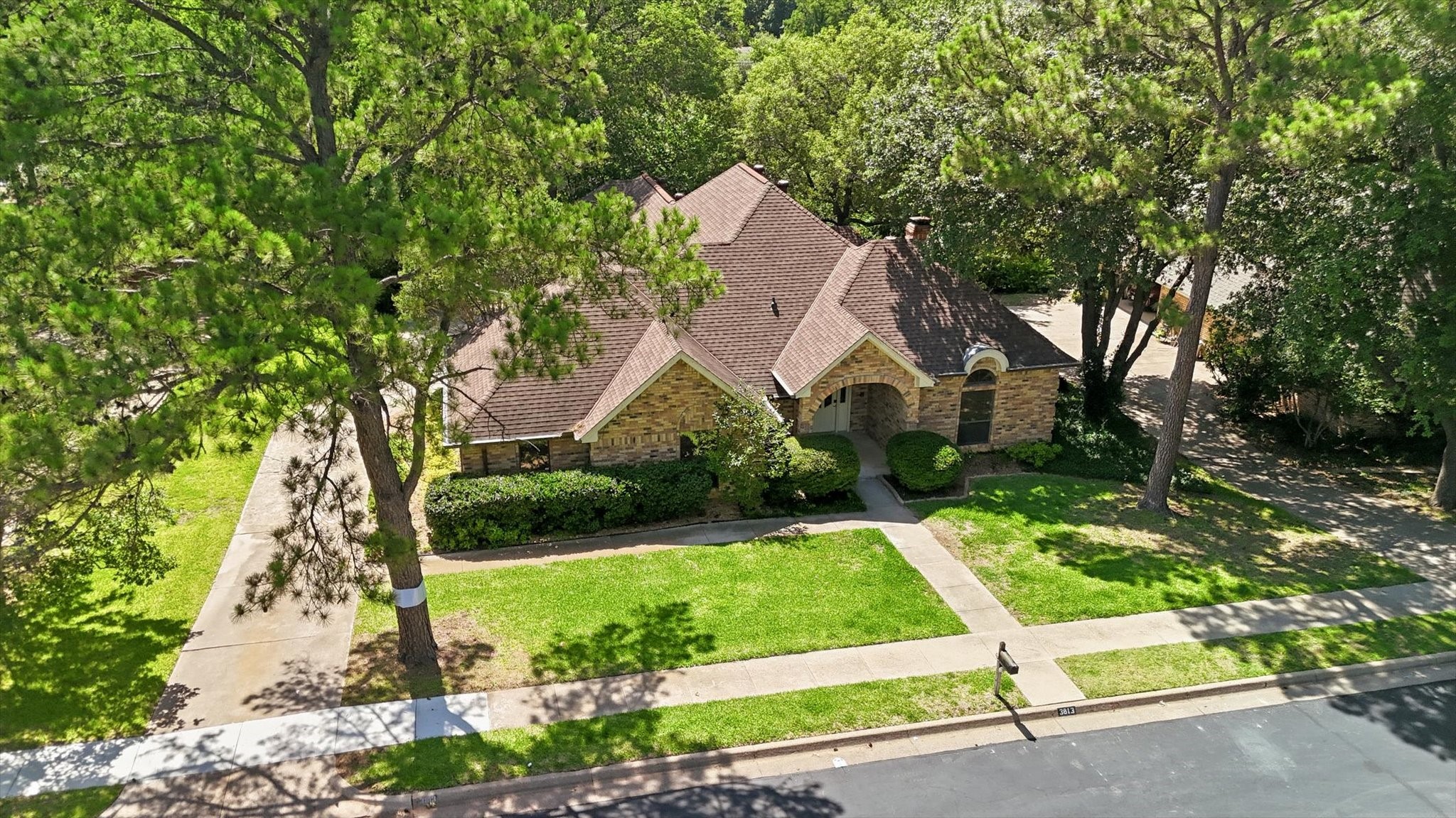 3813 Cambridge Circle W Bedford TX 76021