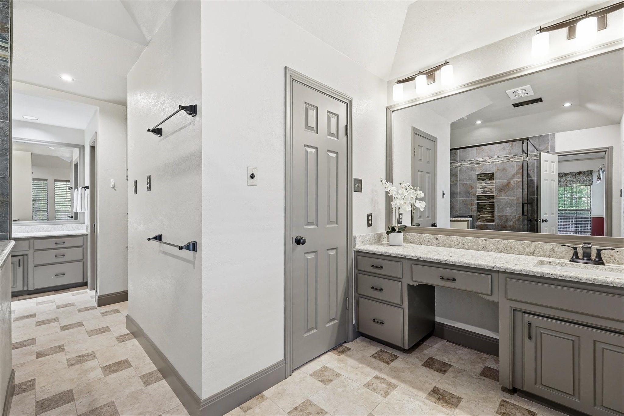 3813 Cambridge Circle W Bedford TX 76021