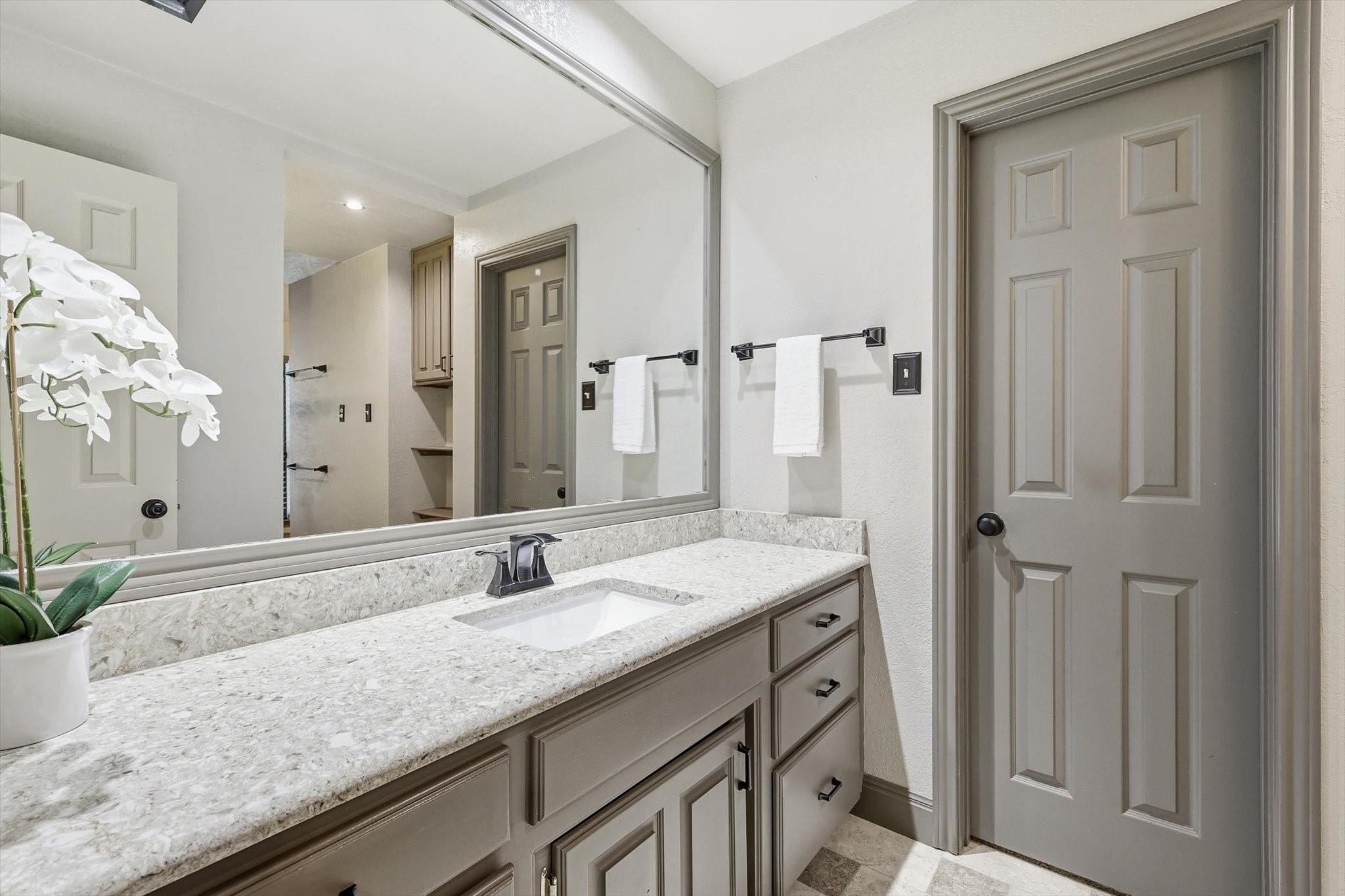 3813 Cambridge Circle W Bedford TX 76021
