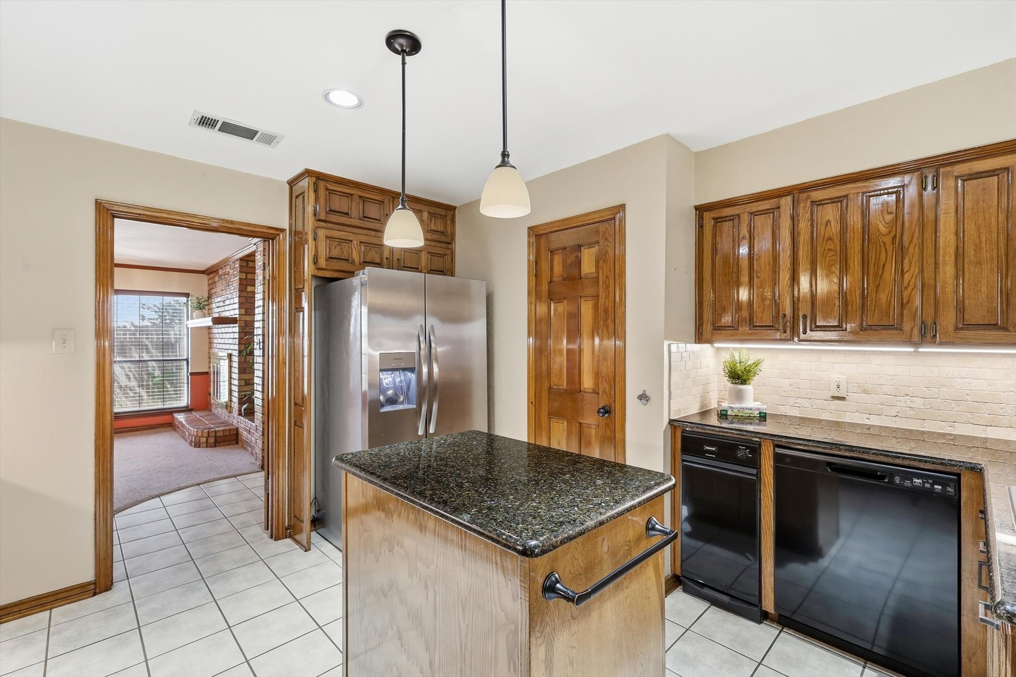 3813 Cambridge Circle W Bedford TX 76021