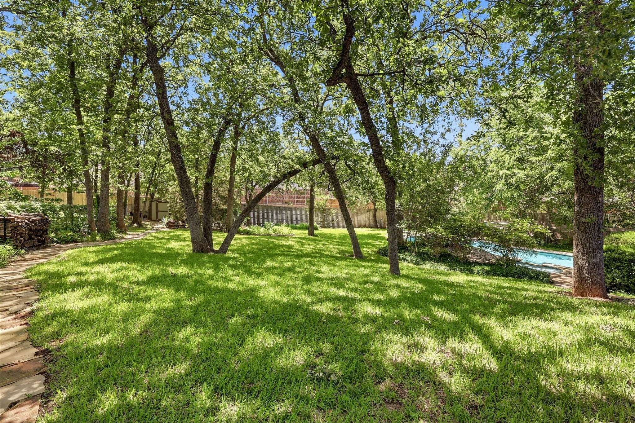 3813 Cambridge Circle W Bedford TX 76021