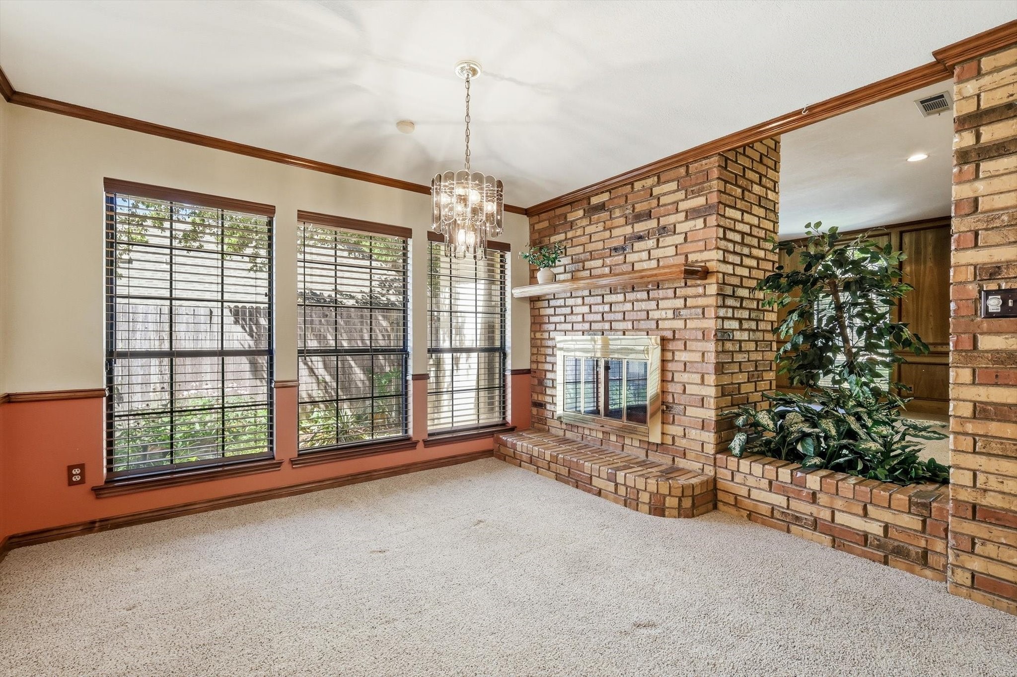 3813 Cambridge Circle W Bedford TX 76021
