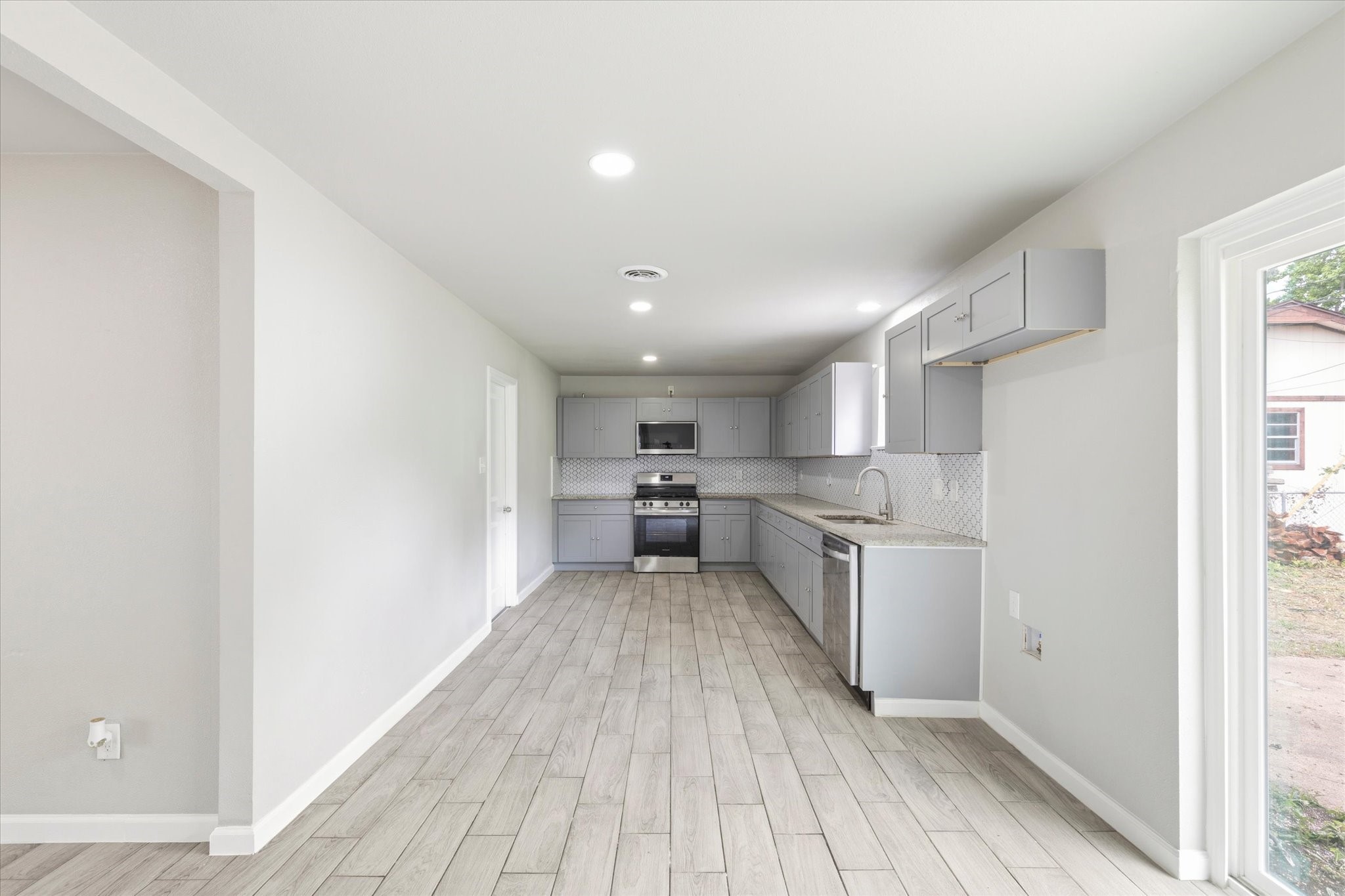 13634 Pyramid Drive Farmers Branch TX 75234