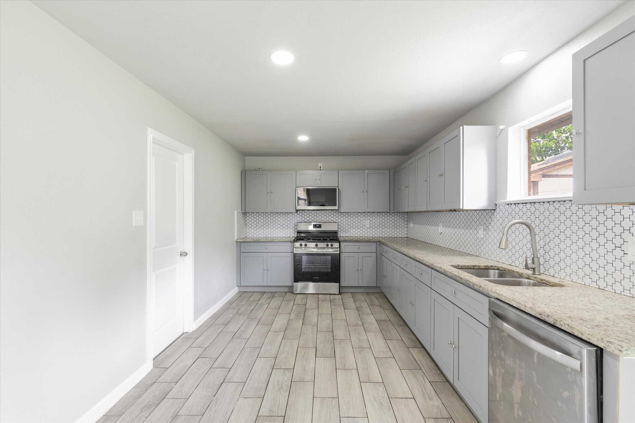 13634 Pyramid Drive Farmers Branch TX 75234