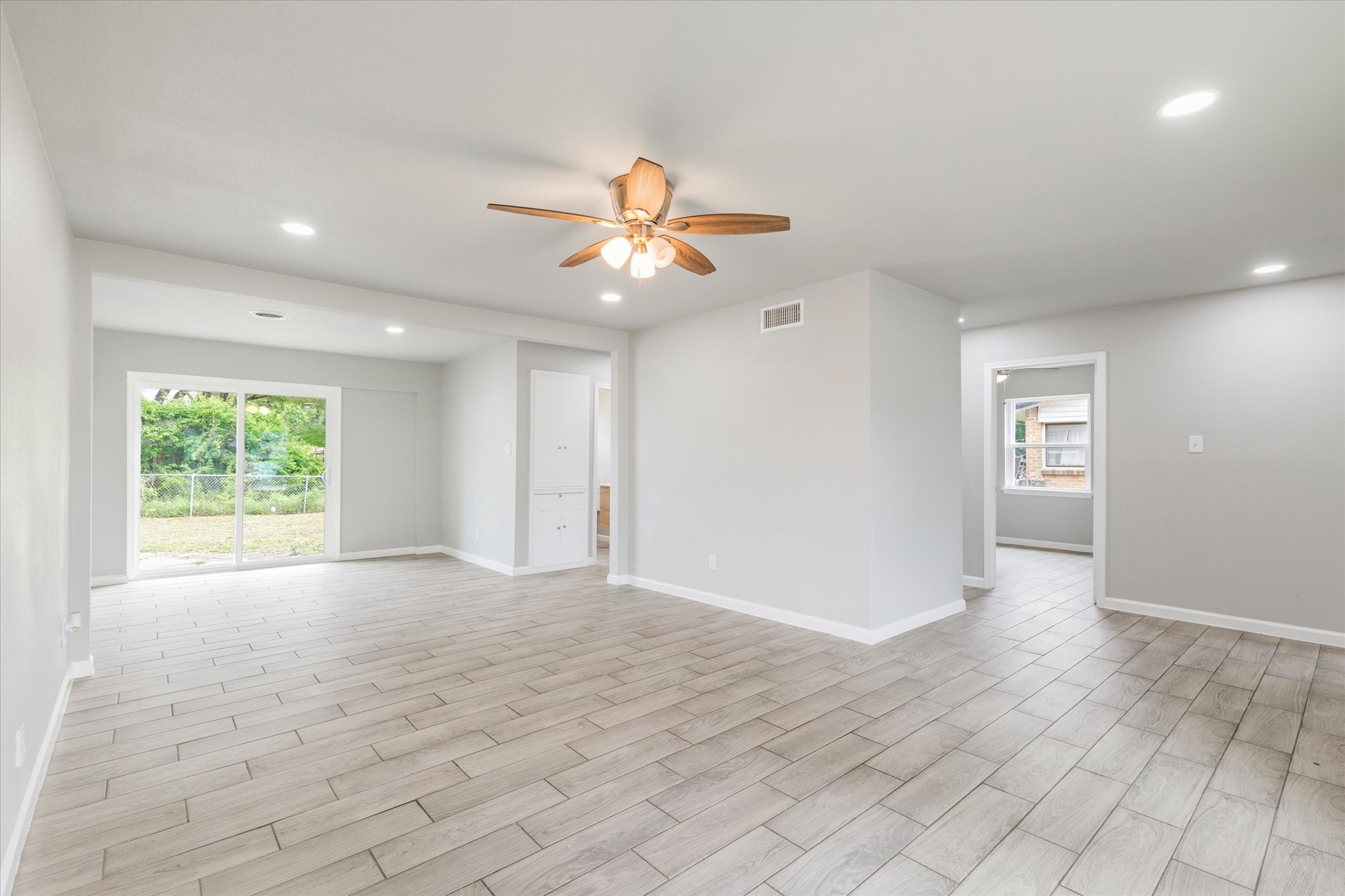 13634 Pyramid Drive Farmers Branch TX 75234