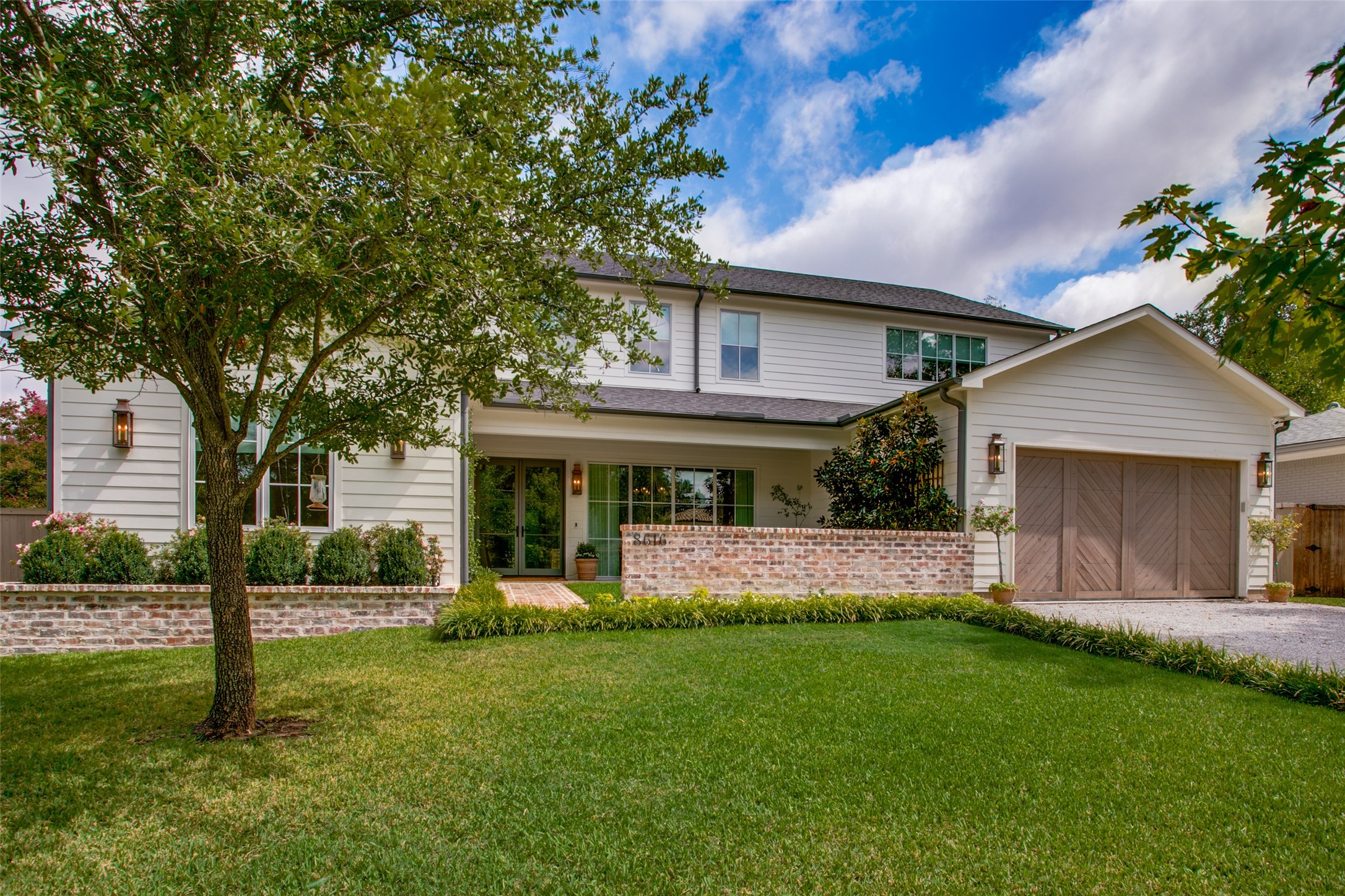 8616 Labron Avenue Dallas TX 75209