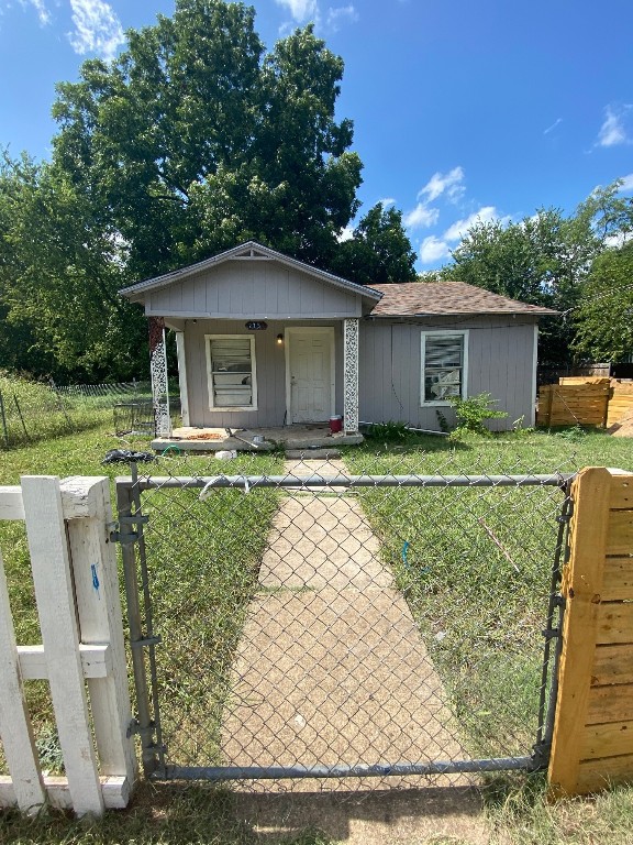 2131 Kathleen Avenue Dallas TX 75216