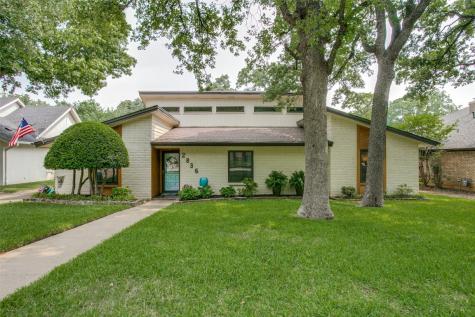 2836 N Creekwood Drive Grapevine TX 76051