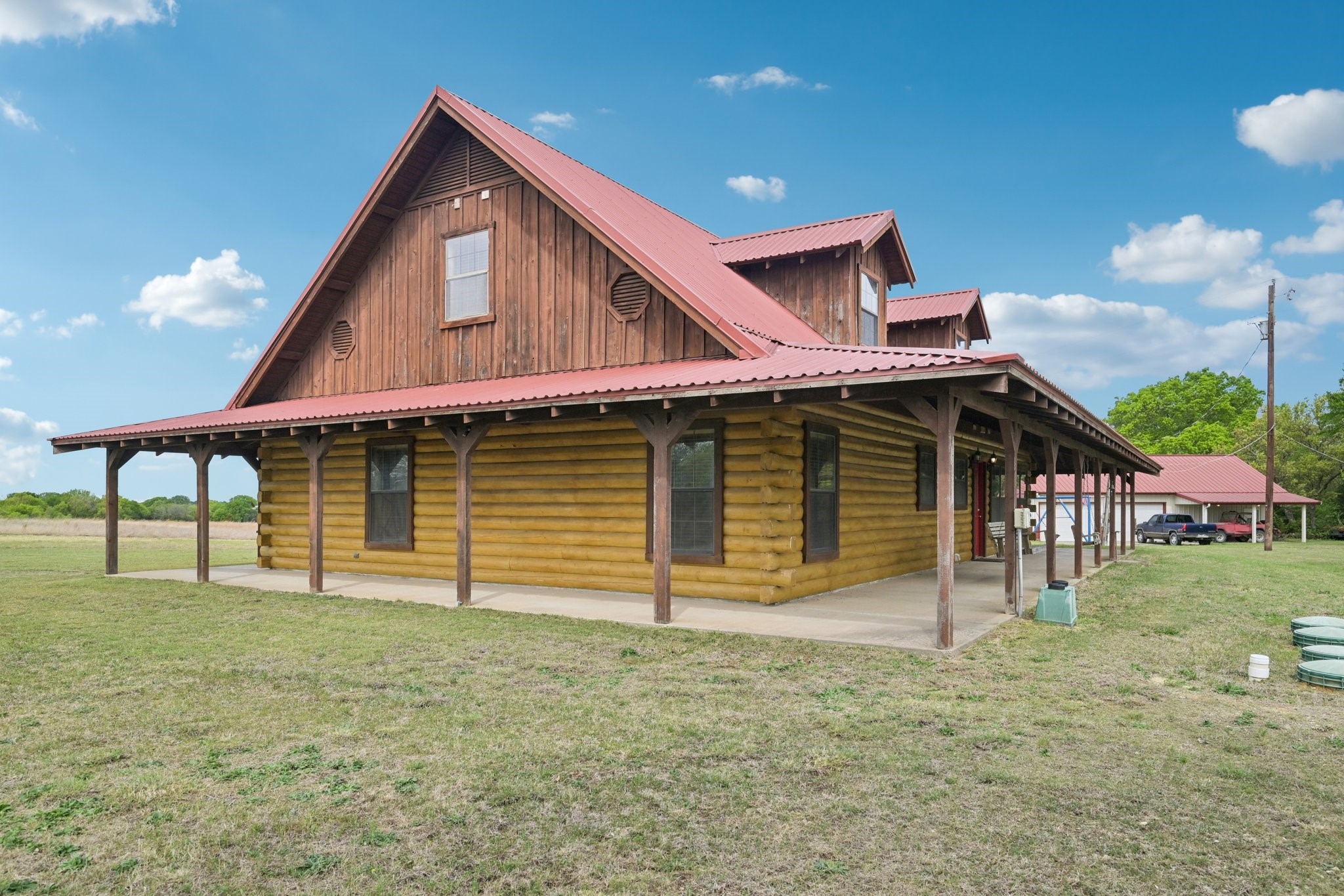 7956 S State Highway 78 Leonard TX 75452