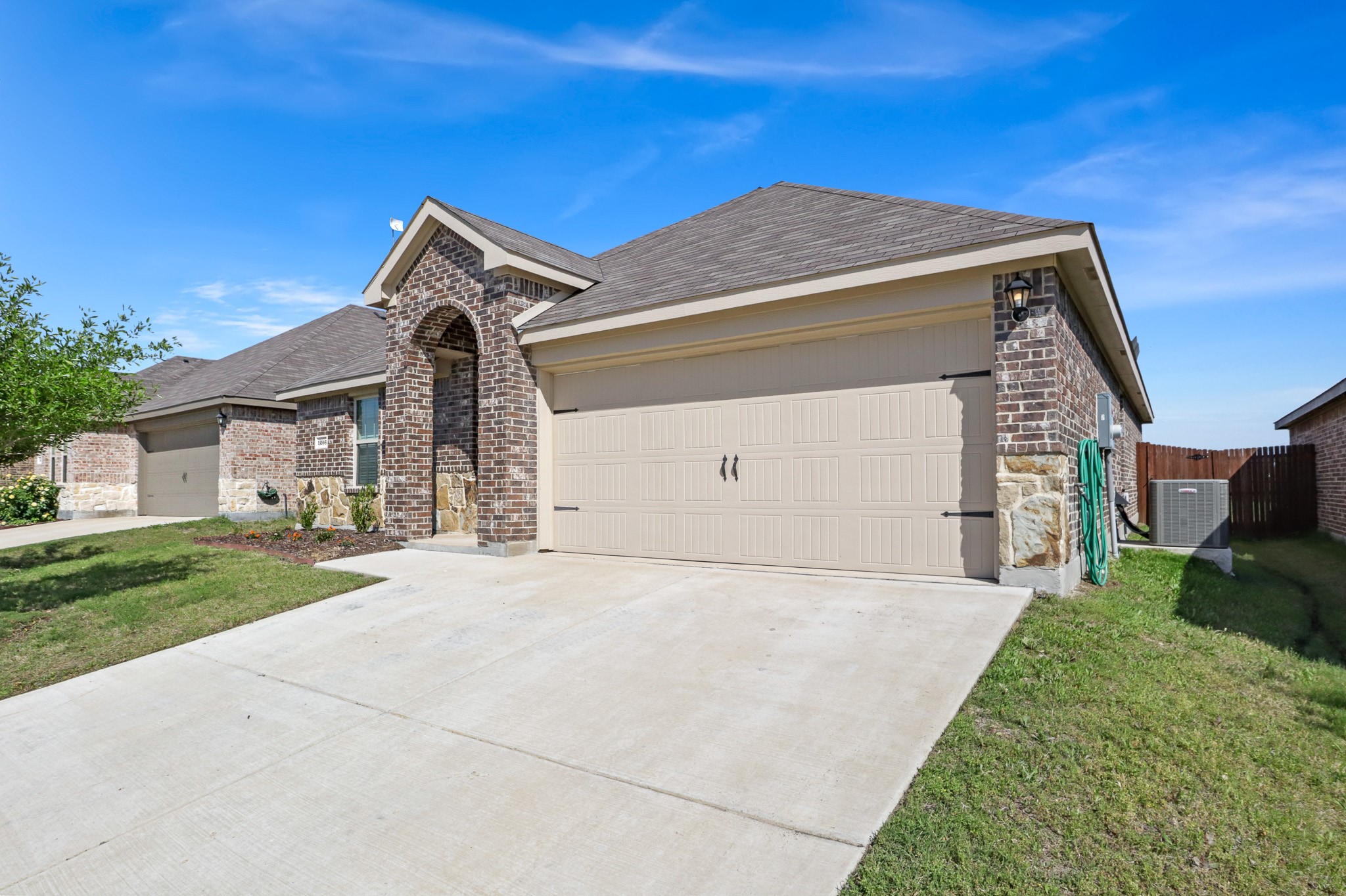 1206 Grand View Drive Ennis TX 75119