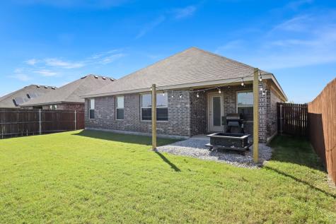 1206 Grand View Drive Ennis TX 75119