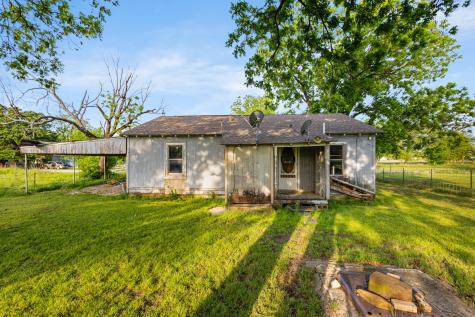 201 Proctor Lane Sunset TX 76270