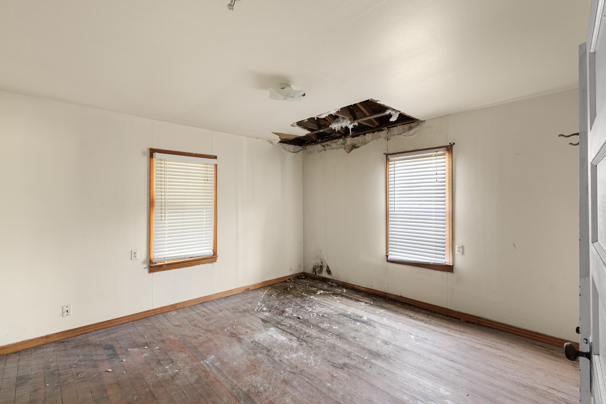 201 Proctor Lane Sunset TX 76270