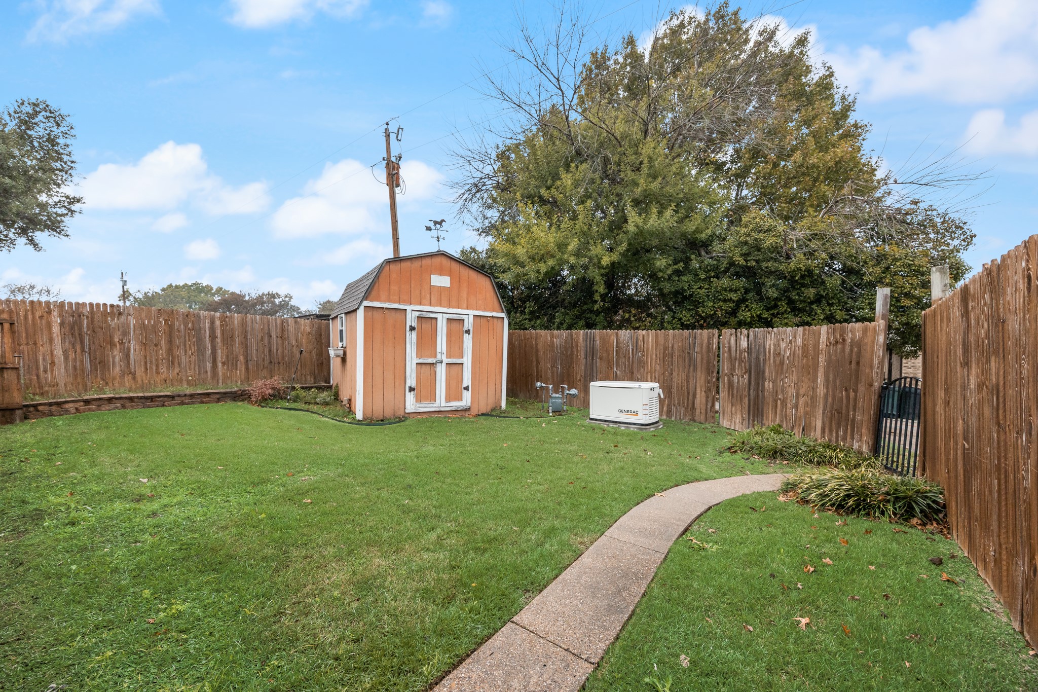 420 E Coachlight Trail Rockwall TX 75087