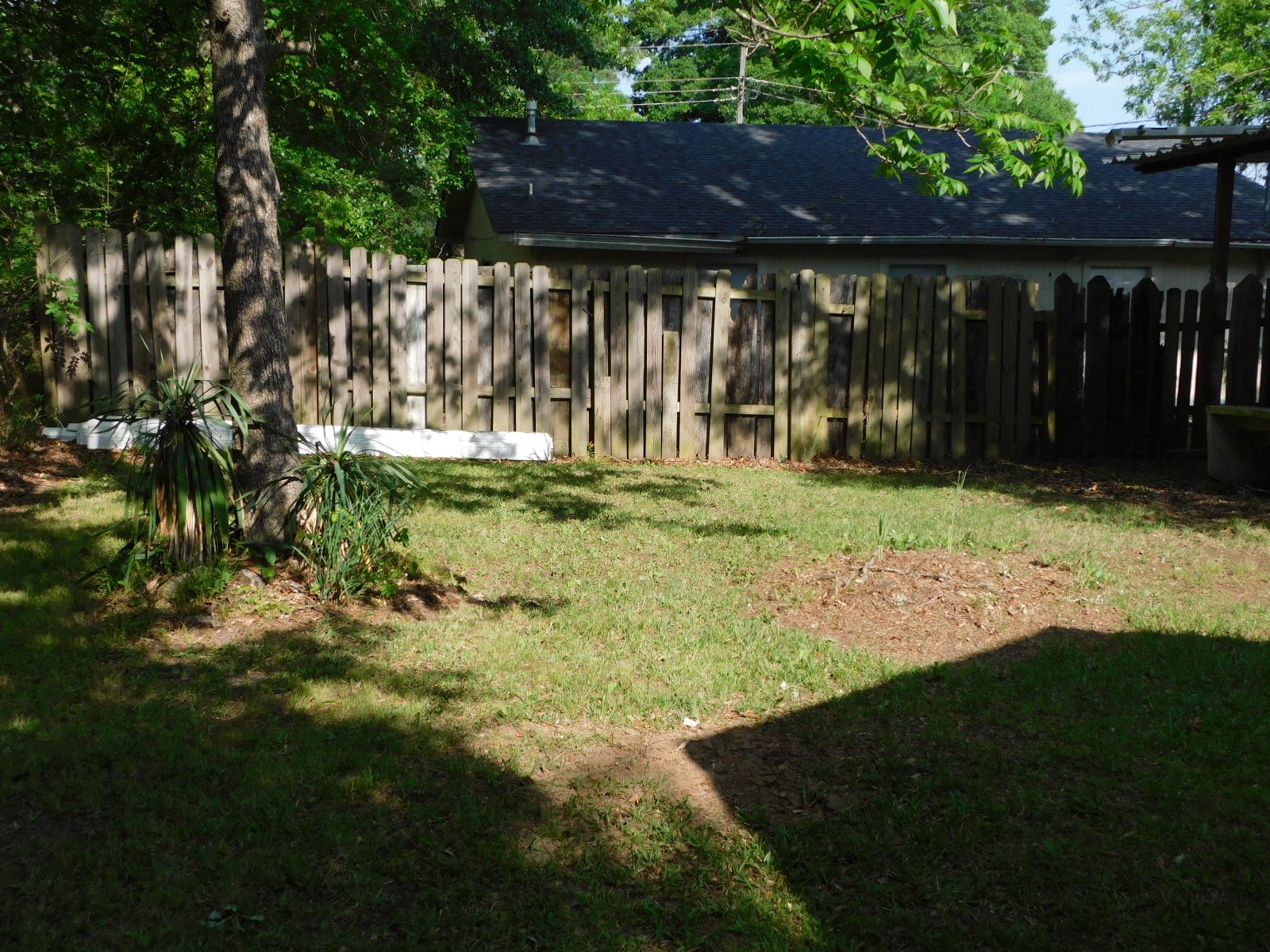 105 NW 2nd Springhill LA 71075