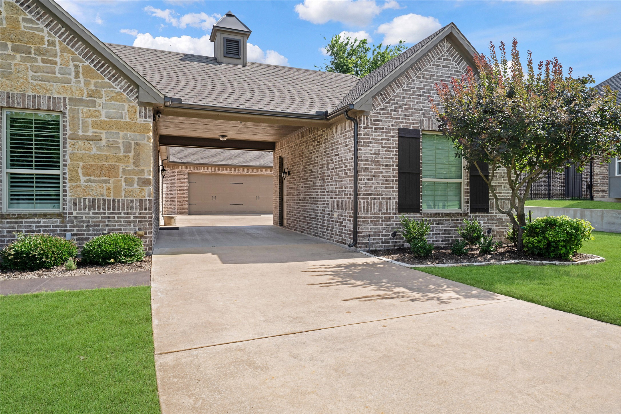 4488 Lake Breeze Drive Mckinney TX 75071