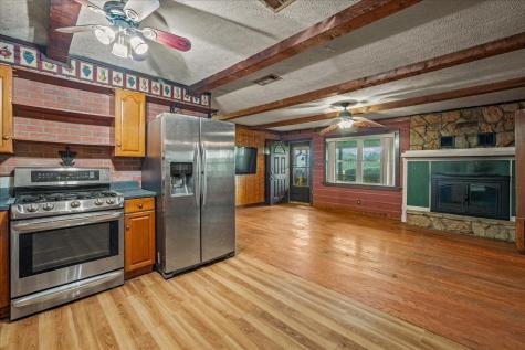 1879 County Road 3302 Greenville TX 75402