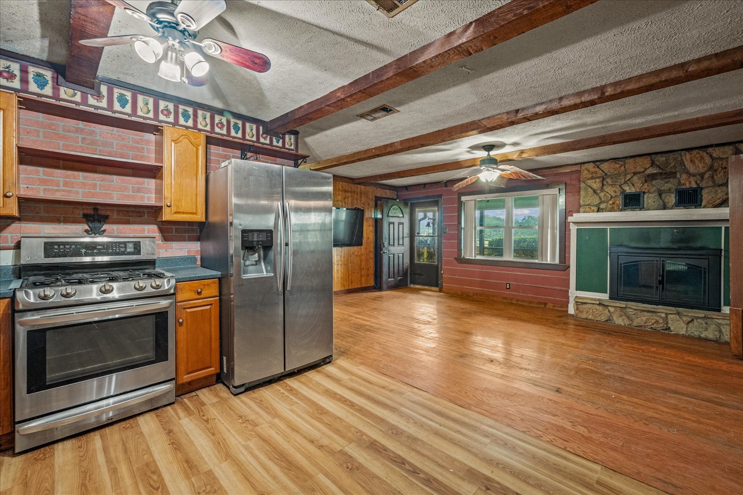 1879 County Road 3302 Greenville TX 75402