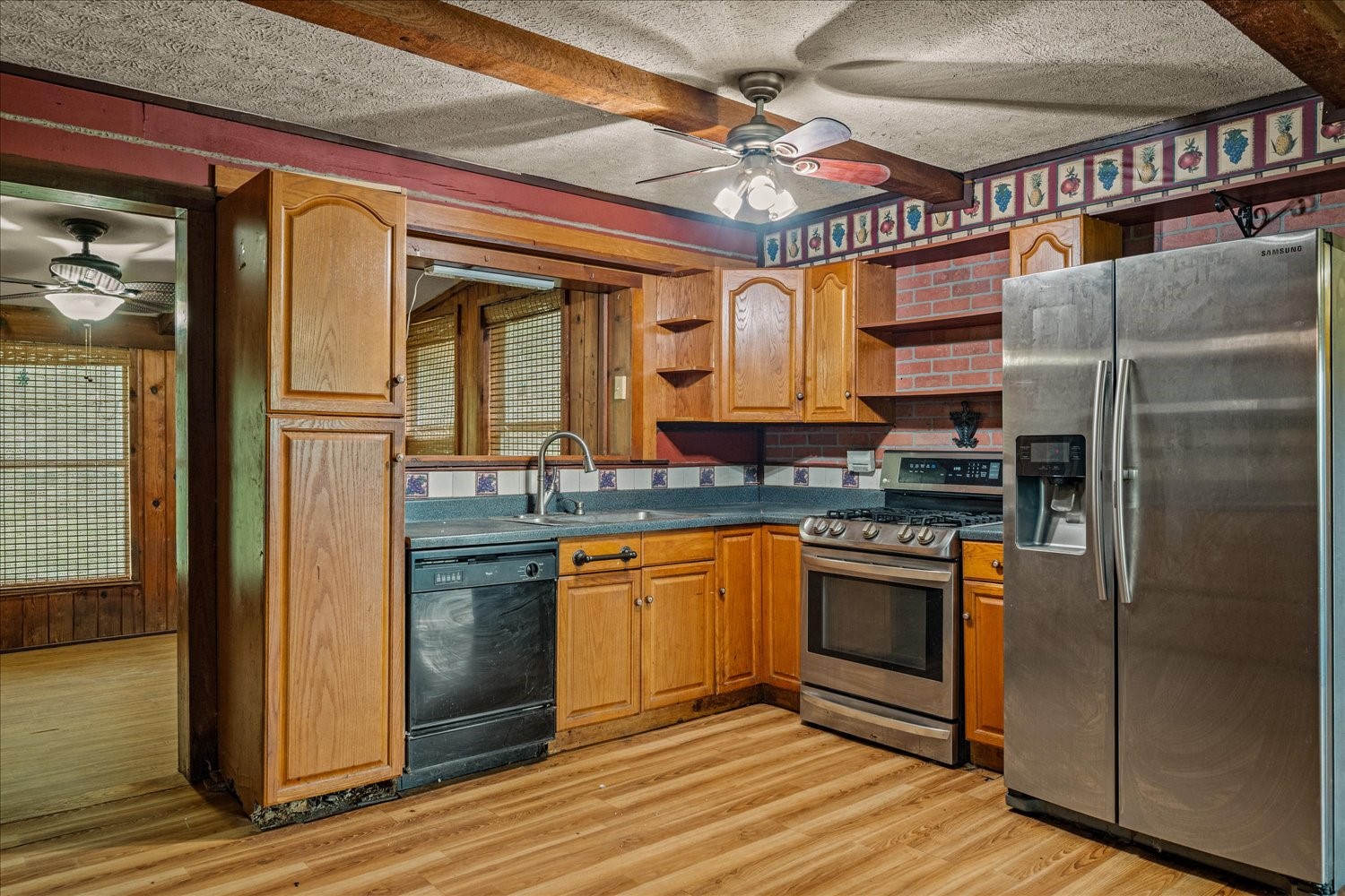 1879 County Road 3302 Greenville TX 75402