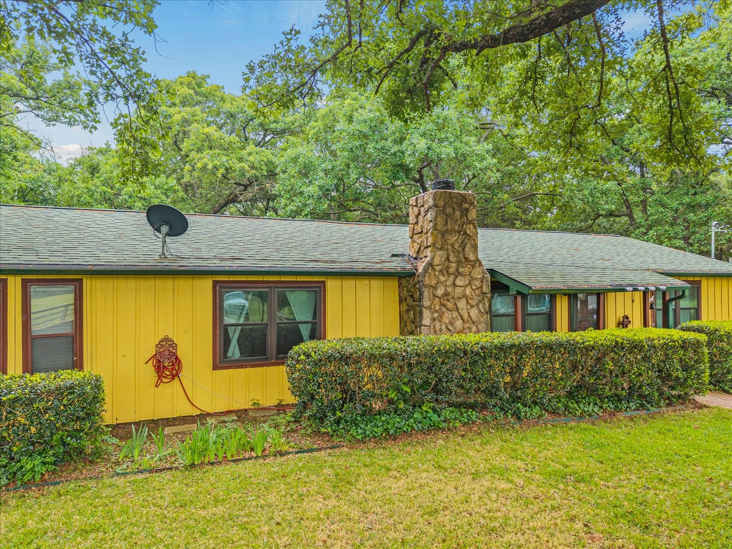 1879 County Road 3302 Greenville TX 75402