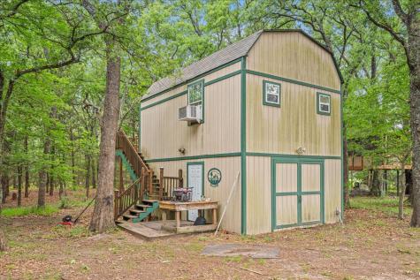 1879 County Road 3302 Greenville TX 75402