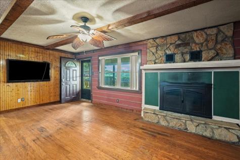 1879 County Road 3302 Greenville TX 75402