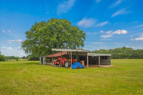 1879 County Road 3302 Greenville TX 75402