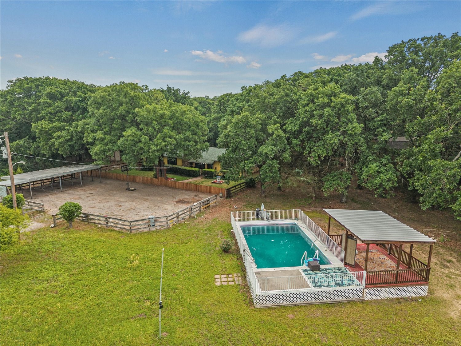 1879 County Road 3302 Greenville TX 75402