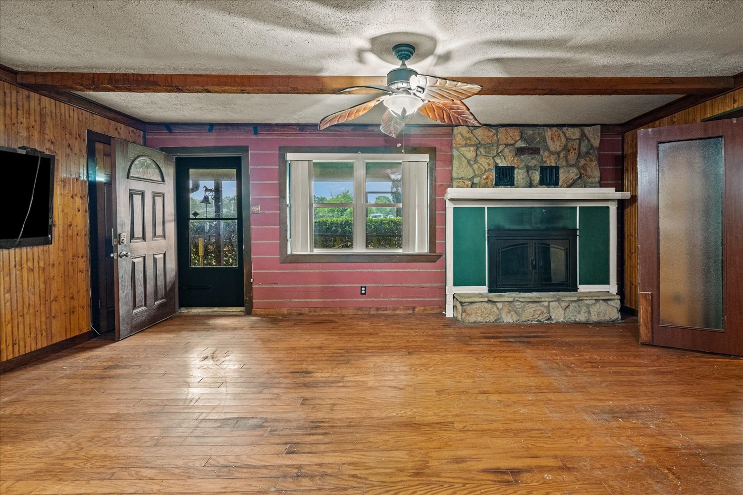 1879 County Road 3302 Greenville TX 75402