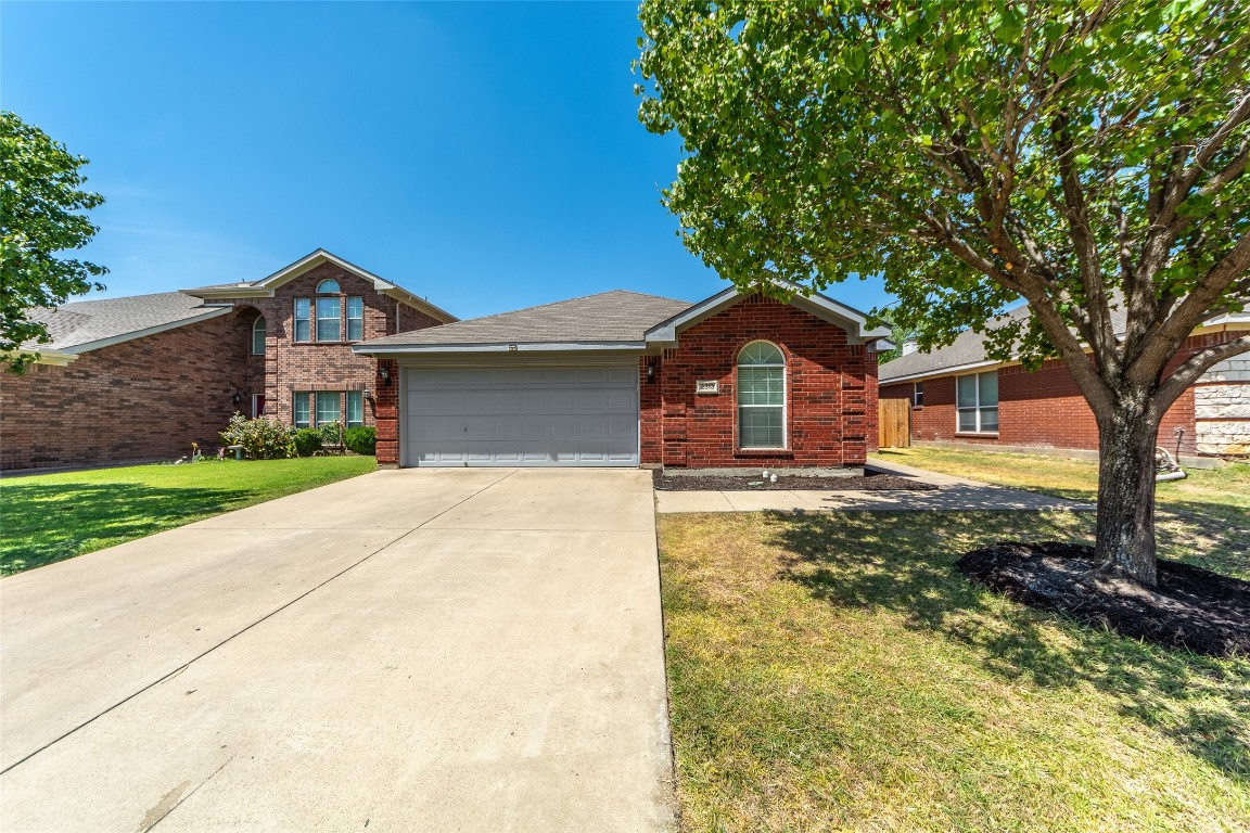 2313 Rushing Springs Drive Fort Worth TX 76118