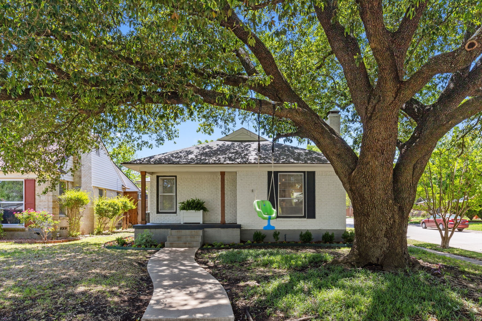 1142 Elmhurst Place Dallas TX 75224